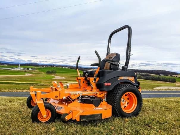 A commercial zero turn mower serviced by JR's Carts and Cuts